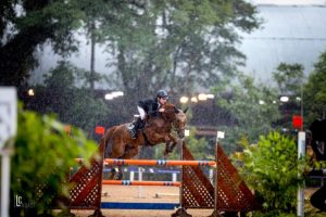 Anglo-Árabe Dourado WV vence prova de salto a 1,40m no CHSA