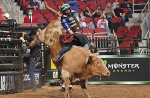 Kaique Pacheco assume liderança do ranking da PBR