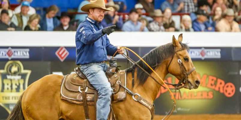 A vitória mais recente de Kory Koontz no Bob Feist Invitational estendeu ainda mais a grandiosidade dos recordes do laçador que é ídolo