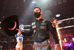 Dois brasileiros estão entre os que mais ganharam dinheiro no rodeio em 2020