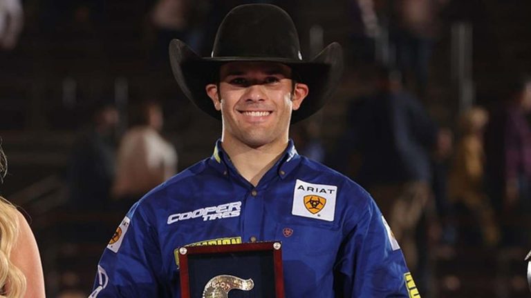 Kaique Pacheco conquista invicto etapa de Nampa da PBR
