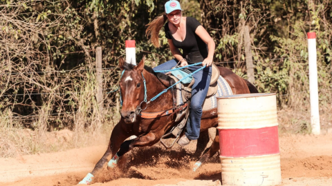Sofia Schmidt-Gallas, competidora de Três Tambores comenta sobre a paixão pelos cavalos, que vem de família