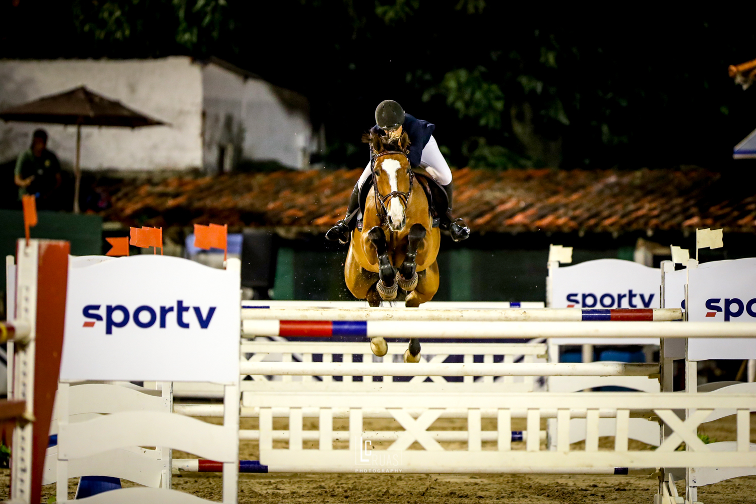 1º Troféu Rodolpho Figueira de Mello vai para a amazona Mariana Cassettari