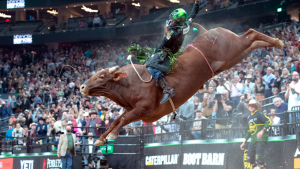 José Vitor Leme vence a temporada 2021 da PBR e é bicampeão mundial