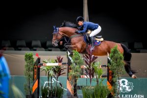 Luciana Lóssio vence qualificativa GP Internacional Top Riders