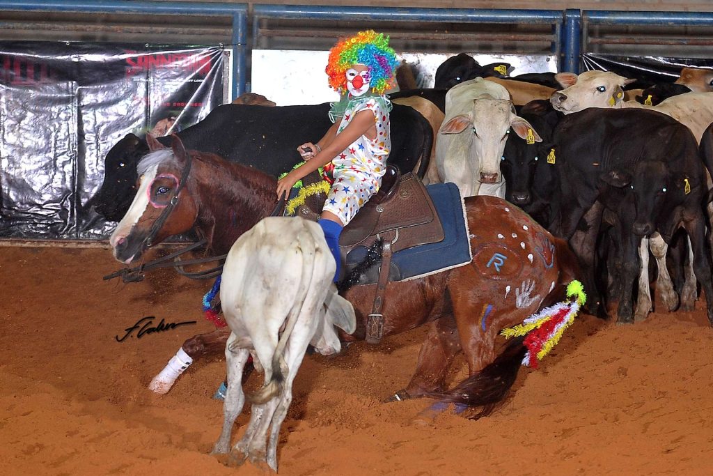 Tem palhacinho na pista de Apartação