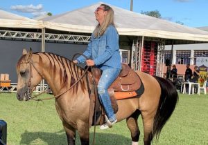 Paratleta Veri Real participa da entrega de 41 cavalos ao projeto Ande-Brasil