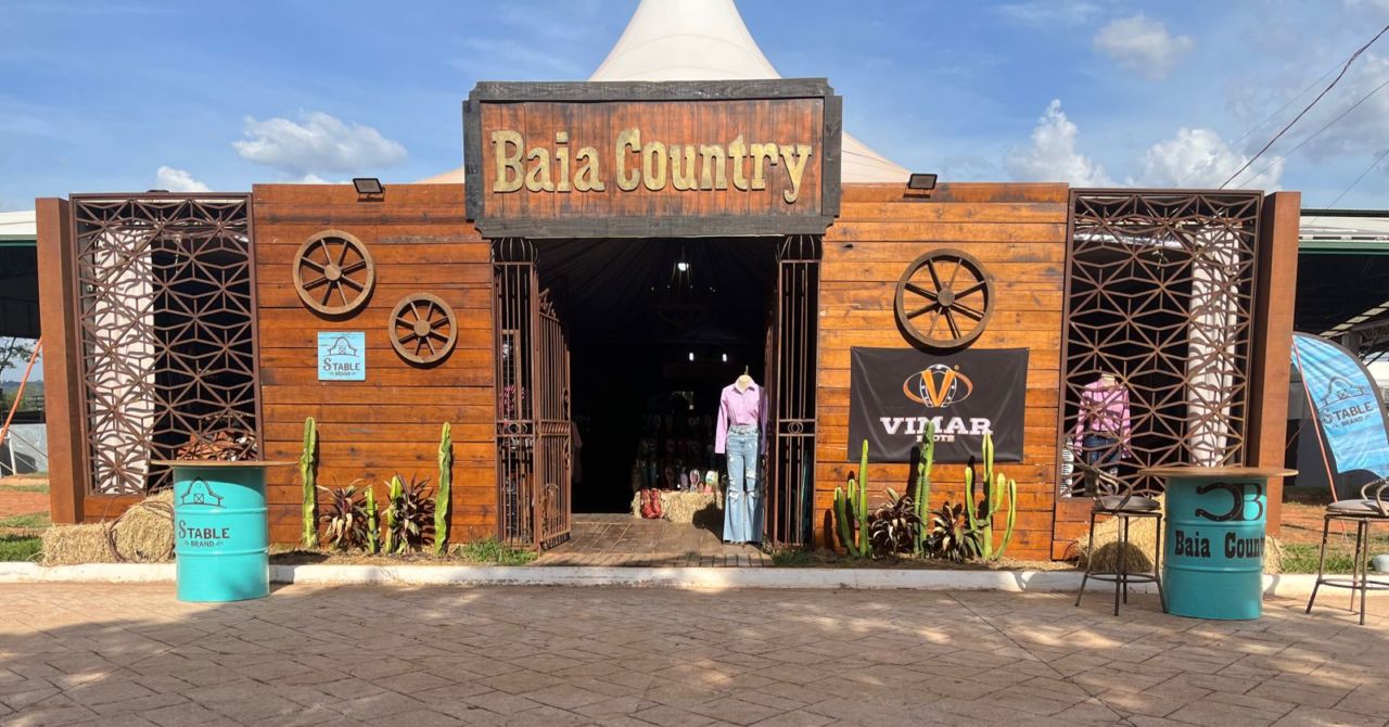Baia Country promove sorteio de uma bota exclusiva