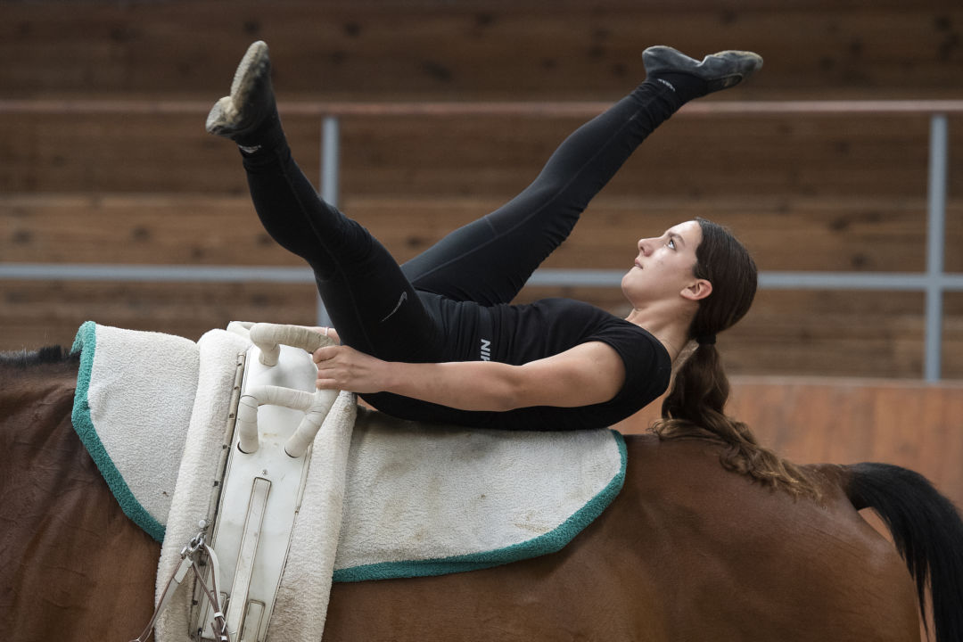Atletas ucranianas do Salto Equestre reportam sua rotina de treinos