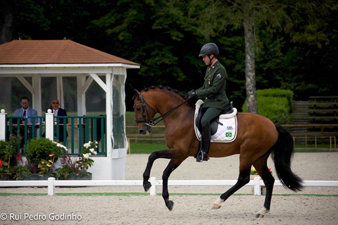 João Victor Oliva e Escorial Horsecampline registram seu 10º índice rumo ao Campeonato Mundial