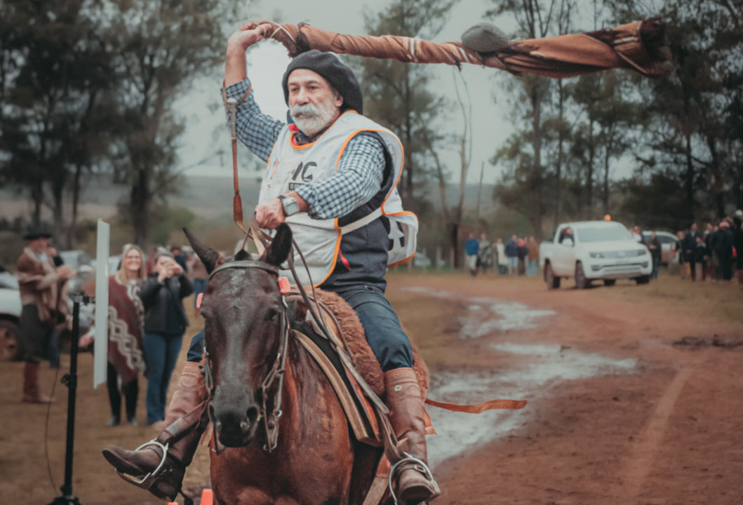 Marcha Anual de Resistência do Cavalo Crioulo encerra com bi de Jura do Rincão da Querência e Luís Umberto Silva Rodrigues