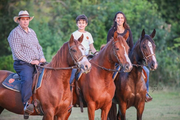 Amor pelos cavalos transforma a vida de uma família no interior de SP