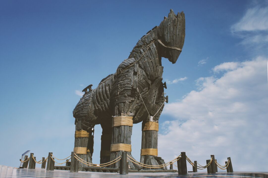 História que você sabe sobre o Cavalo de Troia pode não ser real