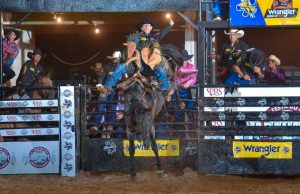 Final Nacional da Copa Wrangler Cutiano Rozeta tem dois competidores praticamente empatados na liderança