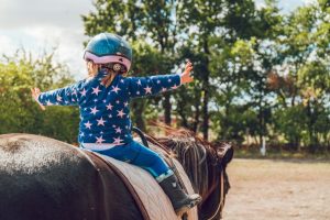 Universidade do Cavalo promove acampamento de férias