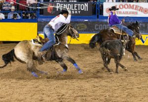 Junior Nogueira estreia em 3º lugar no 64º National Finals Rodeo