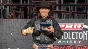 Alex Marcílio vence etapa da Pendleton Whiskey Velocity Tour da PBR