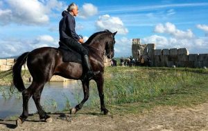 Série mostra bastidores de romaria com Andrea Bocelli de Roma a Inglaterra