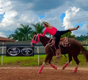 Trick Riding está chegando ao Brasil e promete muita emoção e adrenalina nas arenas dos Rodeios