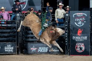 Bullrider brasileiro João Lucas Campos vence final do PBR Velocity Tour