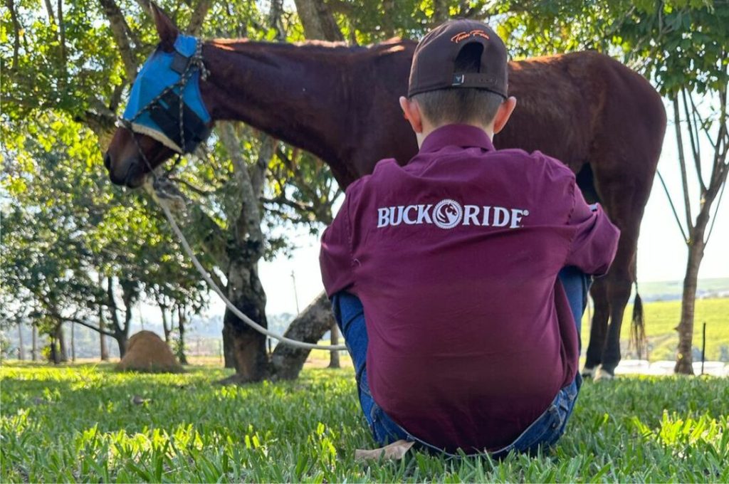 Buck-Ride Originals lança linha de uniformes equestres