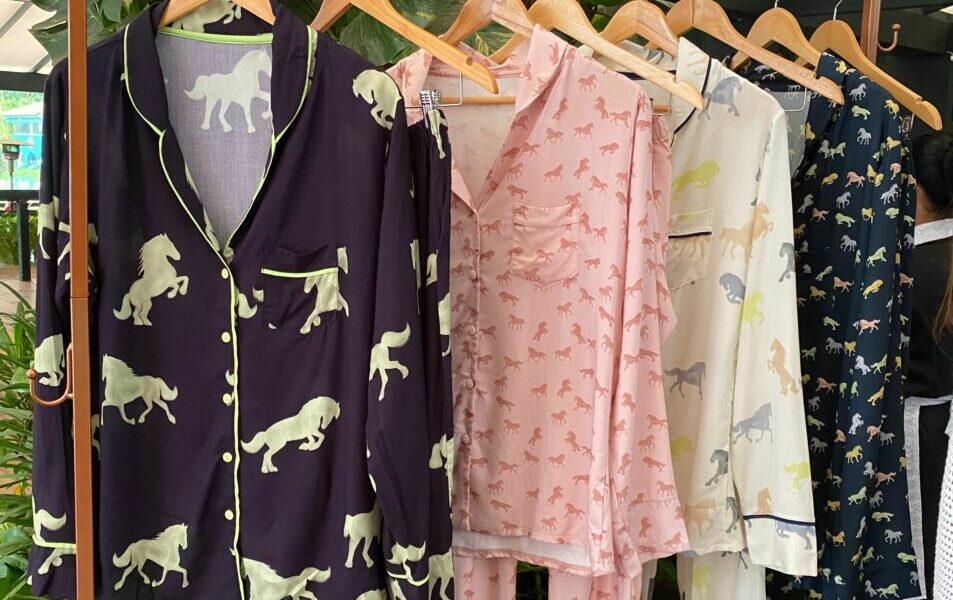 Pijamas com estampas equestres é a novidade da marca Le Sophis