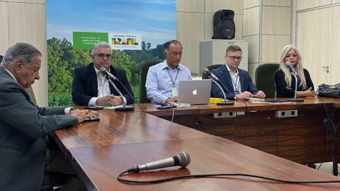 Rumos do Mormo são debatidos em reunião com o Ministério da Agricultura