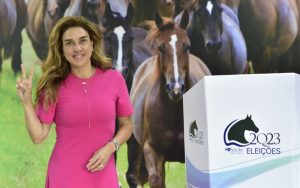 Eleições ABQM: Mônica Ribeiro é eleita presidente da associação