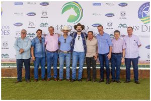 Secretário de Agricultura de São Paulo anuncia avanços durante competições oficiais da ABQM