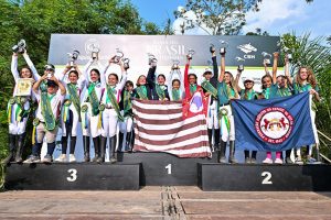 Geração futuro do hipismo no pódio da Copa Brasil de Salto Iniciantes 2023