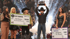 Austin Richardson vence o PBR Major e assume a liderança do ranking mundial