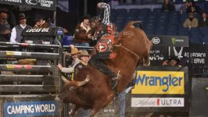 Cássio Dias retorna ao topo do ranking após etapa da PBR em Chicago