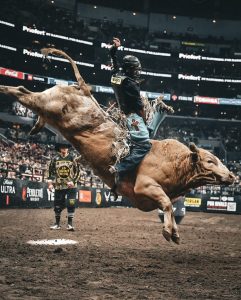 Cássio Dias vence mais uma etapa da PBR e amplia sua vantagem como líder mundial