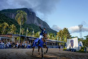 Stephanie Macieira coloca seu nome no Hall dos Campeões GP Roberto Marinho nos 86 anos da SHB