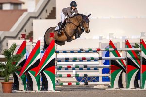 Jovem brasileira Mariana Frauches é vice em GP4*, a 1.55m, em Abu Dhabi, a maior conquista em sua carreira até hoje