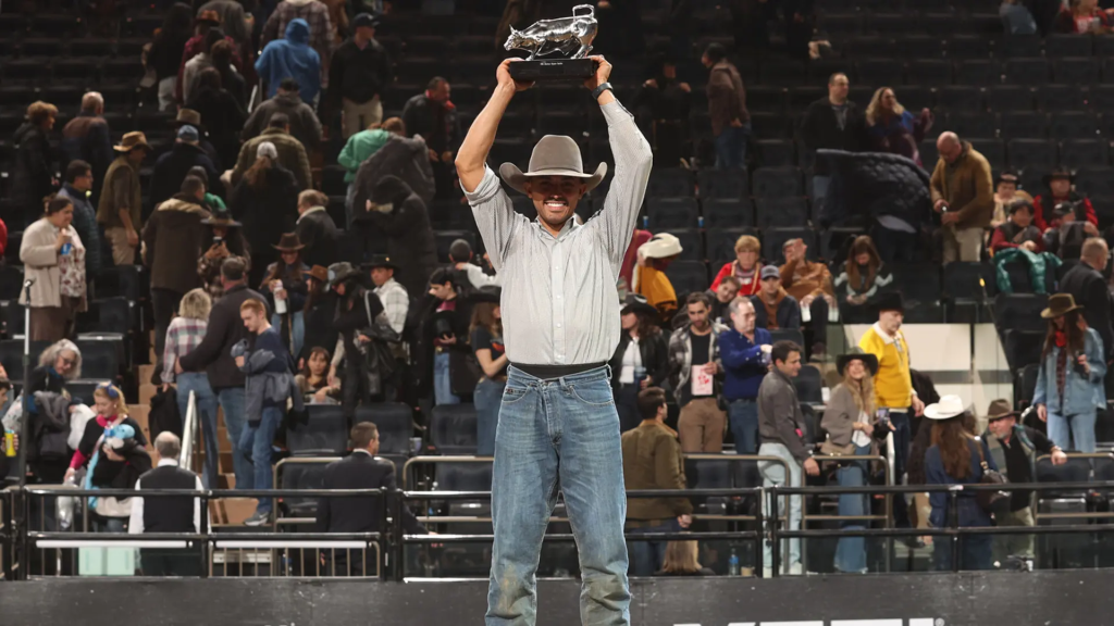 Lucas Divino vence etapa da PBR em Nova York e alcança quarto lugar no ranking mundial