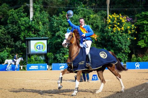 Charlie Bays fatura o Clássico e Bruno Pessanha, a Copa Ouro no 37º torneio de Verão em São Paulo