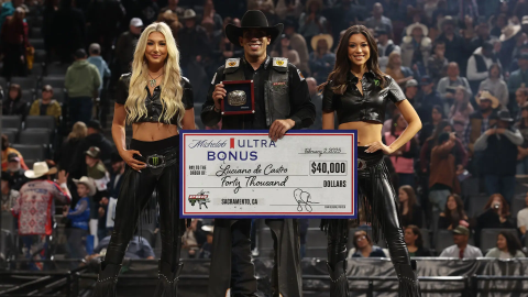 Luciano de Castro é o campeão da PBR em Sacramento e sobe para a 3ª posição do ranking mundial