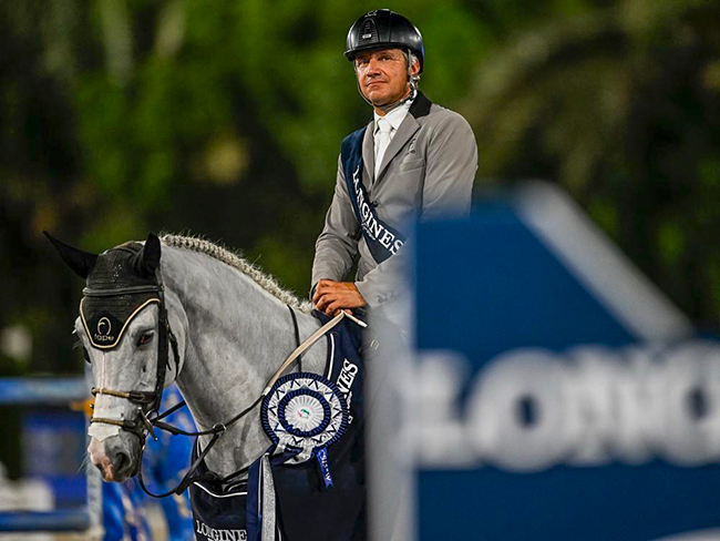 Luiz Felipe de Azevedo Filho com Sierra du Piedroux Z fatura GP World Cup, a 1.55m, nos Emirados Árabes Unidos