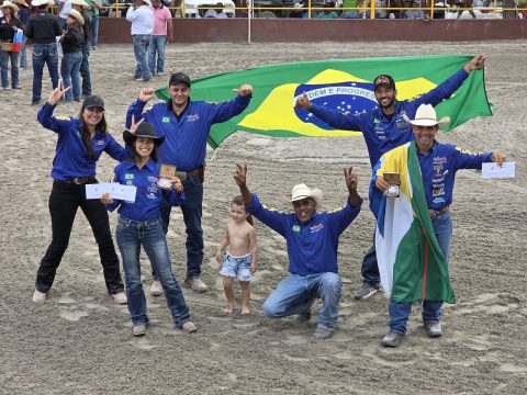 Time brasileiro é campeão em Mundial da NBHA no Panamá