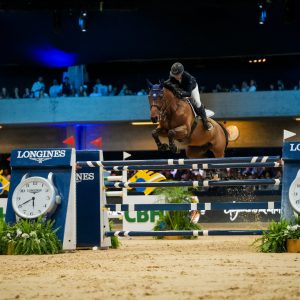 Monique Busato é a grande campeã GP Longines na 35ª edição do Indoor