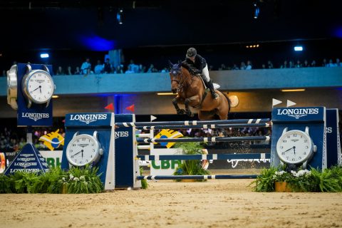 Monique Busato é a grande campeã GP Longines na 35ª edição do Indoor
