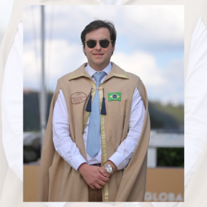 Enrico Franchini Carlone representa o Brasil como jurado no circuito mundial do Cavalo Árabe