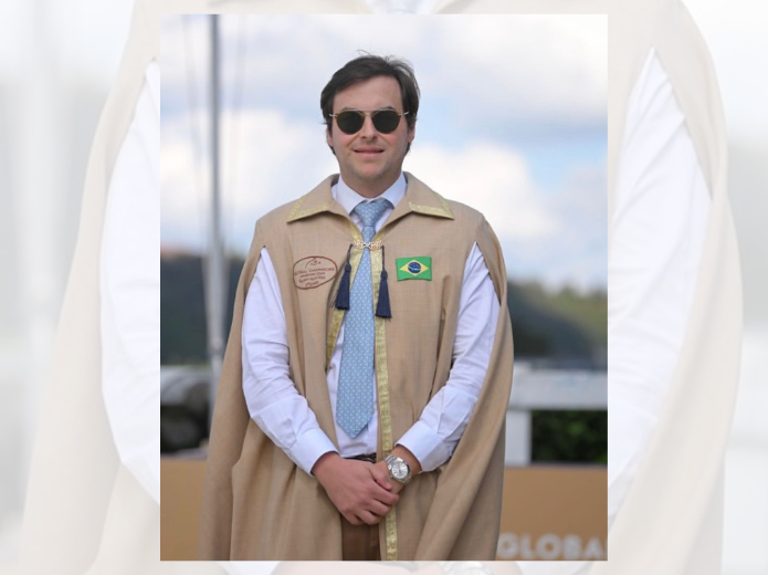 Enrico Franchini Carlone representa o Brasil como jurado no circuito mundial do Cavalo Árabe