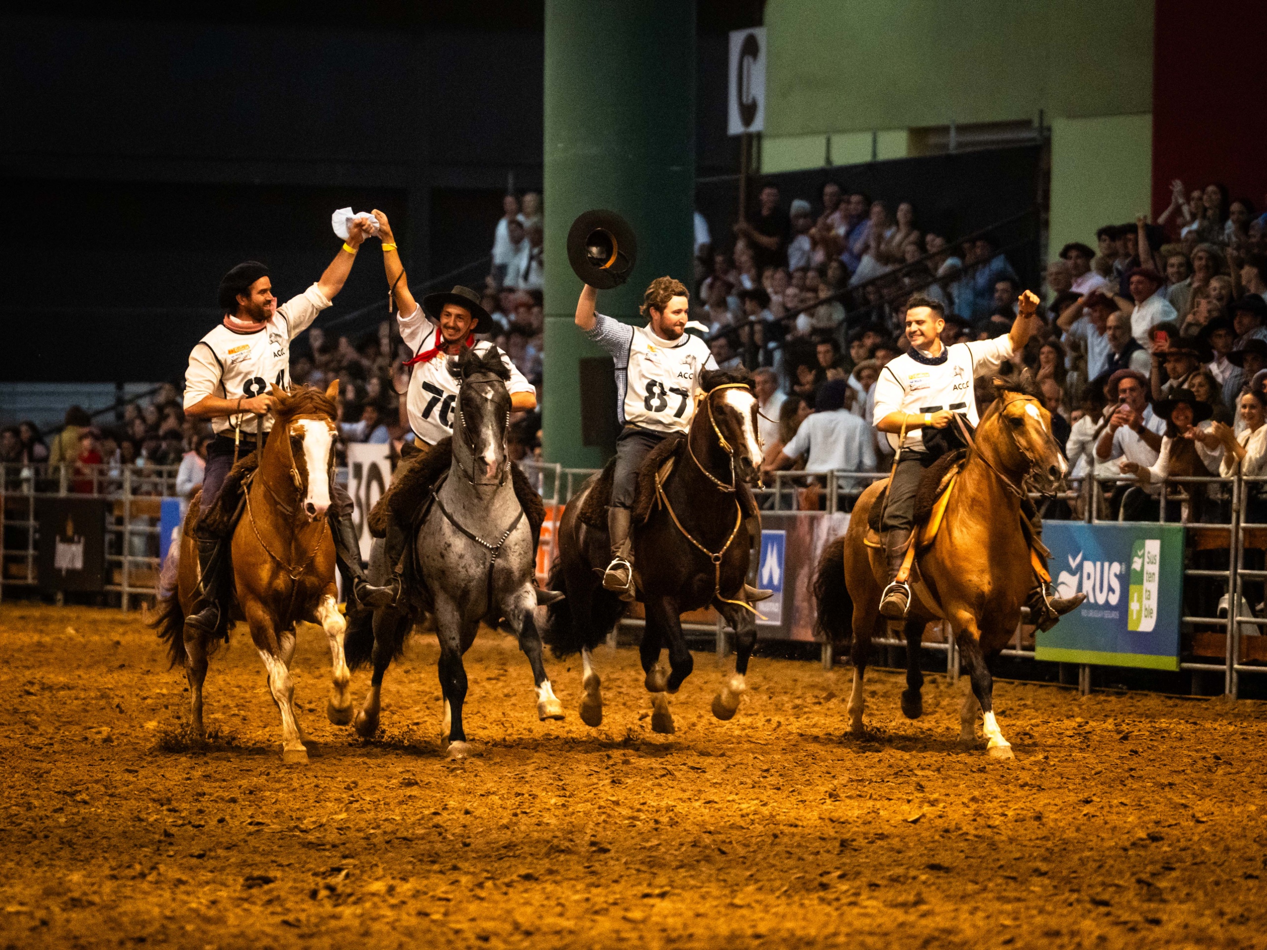 Brasil e Argentina protagonizam disputa de alto nível e definem primeiros finalistas do Freio de Ouro 2026 em Buenos Aires