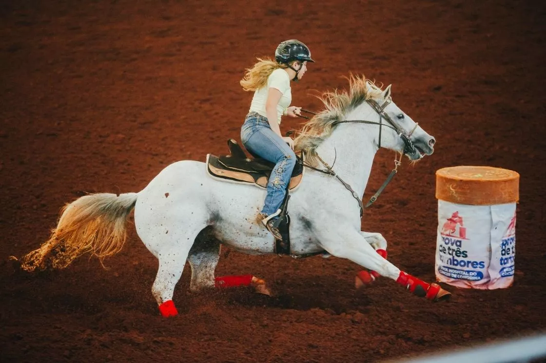Prova dos Três Tambores na ExpoLondrina une esporte e solidariedade em apoio ao Hospital do Câncer