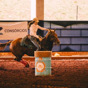 Provas equestres solidárias movimentam a ExpoLondrina 2026 em apoio ao Hospital do Câncer de Londrina