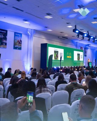 Conferência da ABRAVEQ encerra 26ª edição com expectativa de novo recorde e reforça protagonismo da medicina veterinária equina