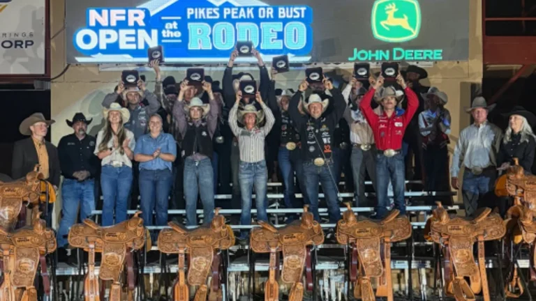 NFR Open consagra campeões dos circuitos da PRCA e WPRA em Colorado Springs