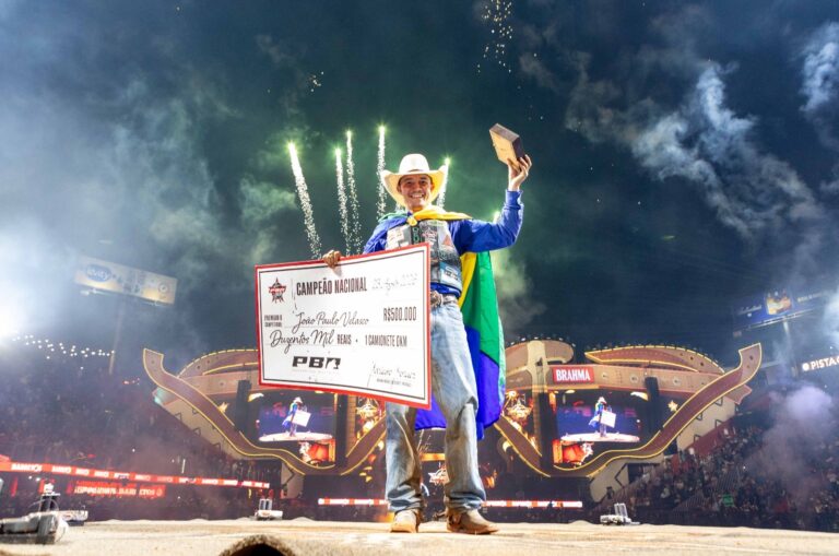 João Paulo Velasco conquista o título da PBR Brazil 2026